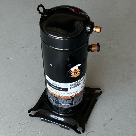 Copeland Scroll Compressor, Model Number: ZR18K5E-PFV-800 - Picture 2 of 10